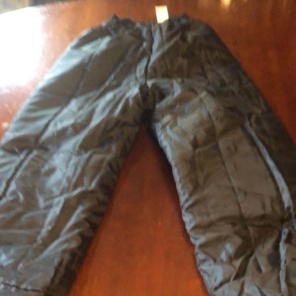 Snow pants sz 14/16 kids Faded Glory black/elastic waist/bottom of legs - Picture 13 of 13